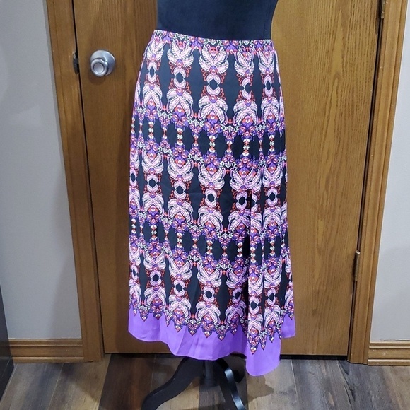 Bob Mackie Dresses & Skirts - Bob Mackie nwt purple patterned pull on midi skirt